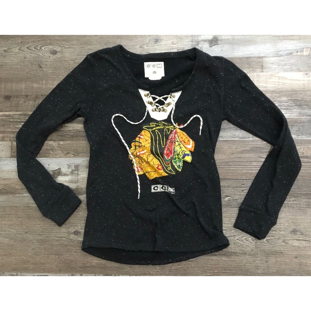 CCM Chicago Blackhawks Womens Small Lace Up Long Sleeve Sweater Black